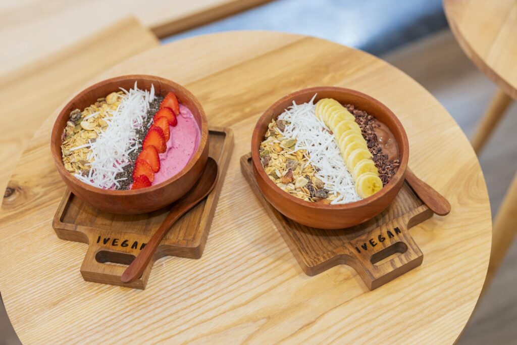 Bol de smoothies déjeuner sans gluten